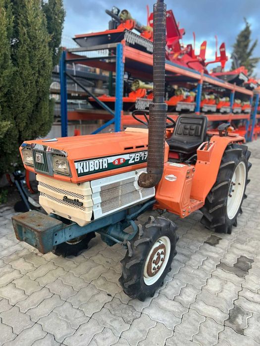 Kubota ZB1702 3 cilindros 4x4 imaculado