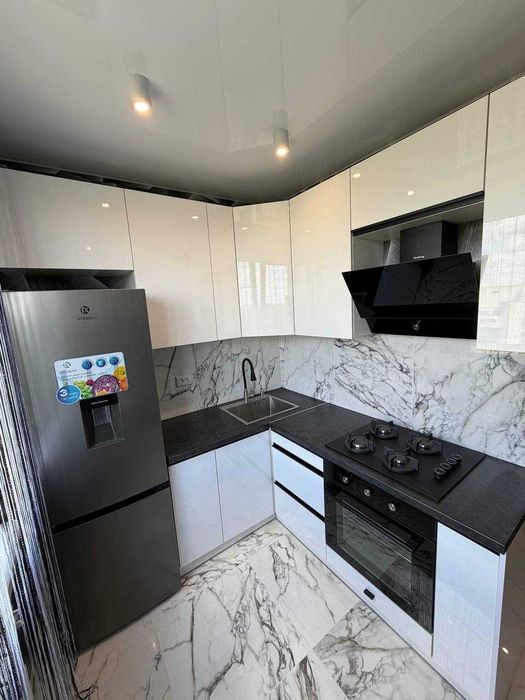 Продам VIP 2-х к.кв. Салтовка, 608 мр-н, м.Студенческая с ремонтом, мебелью, техникой