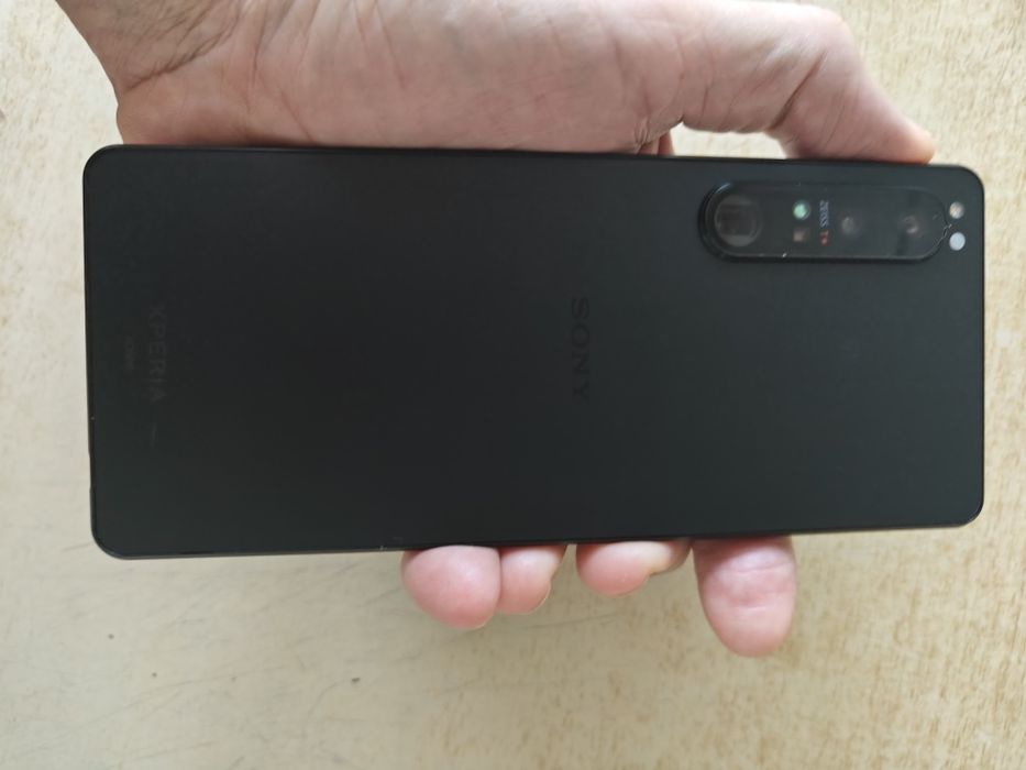 Sprzedam kultowy już smartfon Sony Xperia 1 mark lv 12/256.Stan nowego