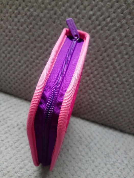 Piórnik z wyposażeniem