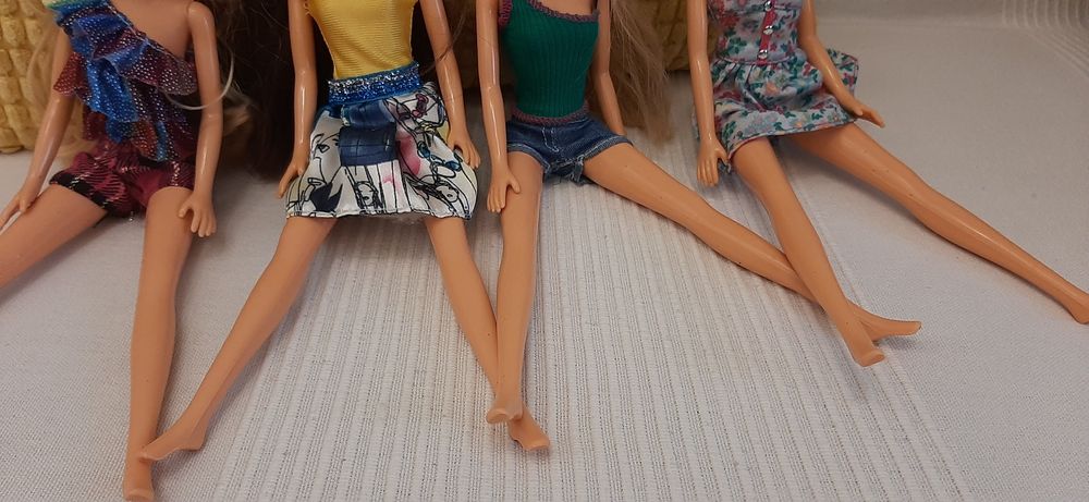 Lote de 4 barbies