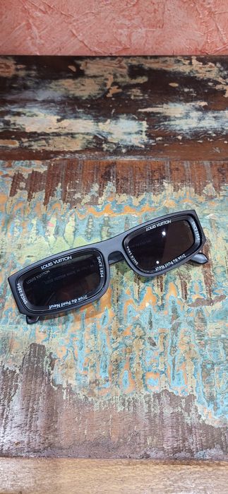 Czarne okulary podłużne męskie logowane premium