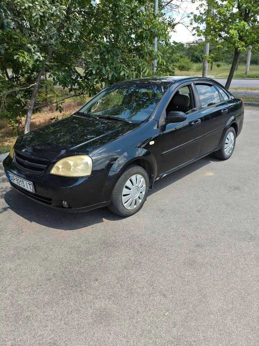 Автомобиль Шевроле