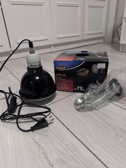 Плафон trixe 75w новий