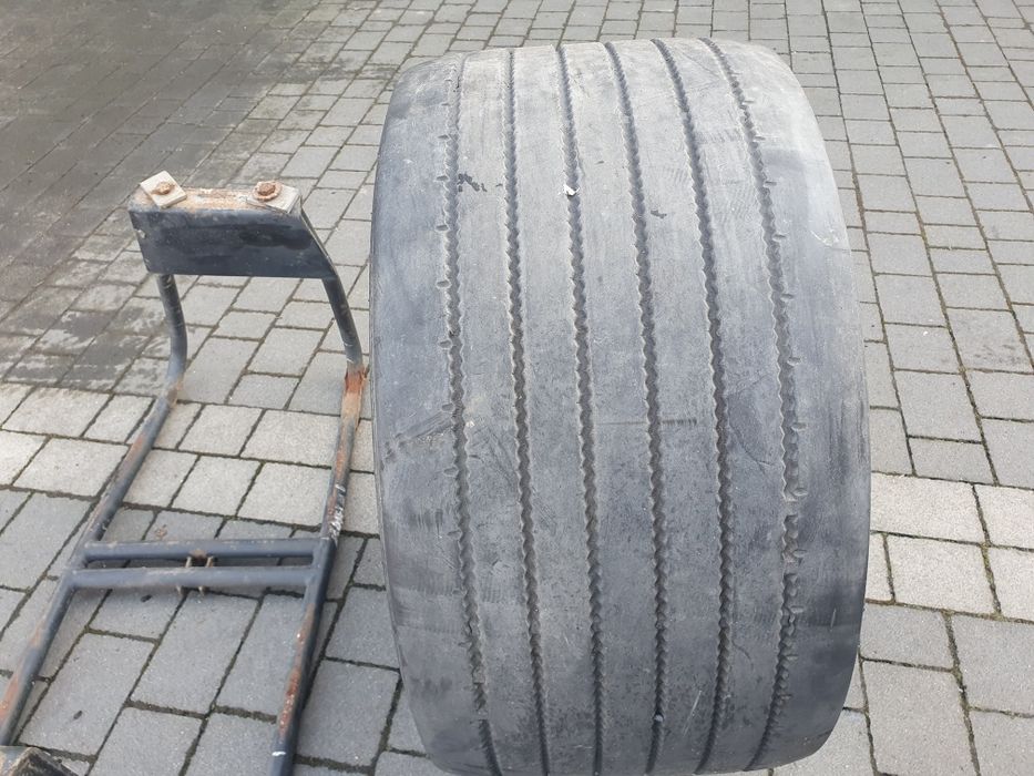Kolo zapasowe tir 445/45 r 19.5 z koszem
