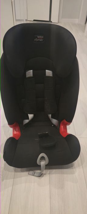 Fotelik dla dziecka Britax Romer AdvansaFix III SICT BR COSMO Black