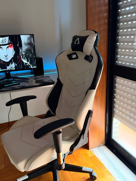 Setup gamer impecável