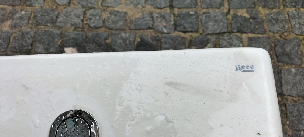 Louça de casa de banho