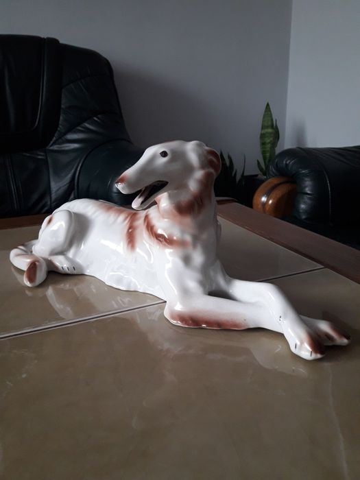 Porcelanowy"Chart rosyjski" Bogucice lata 60 te.