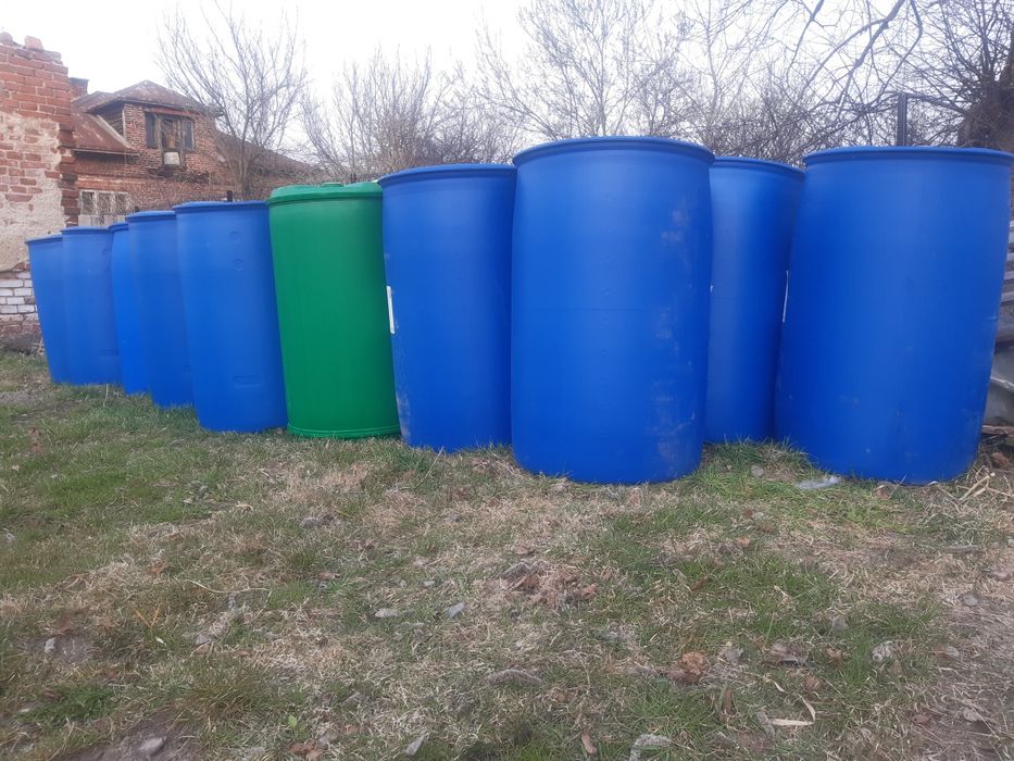 Beczki plastikowe 200l na wodę