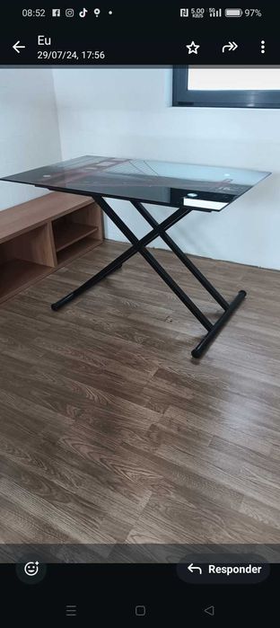 Mesa de sala elevatória