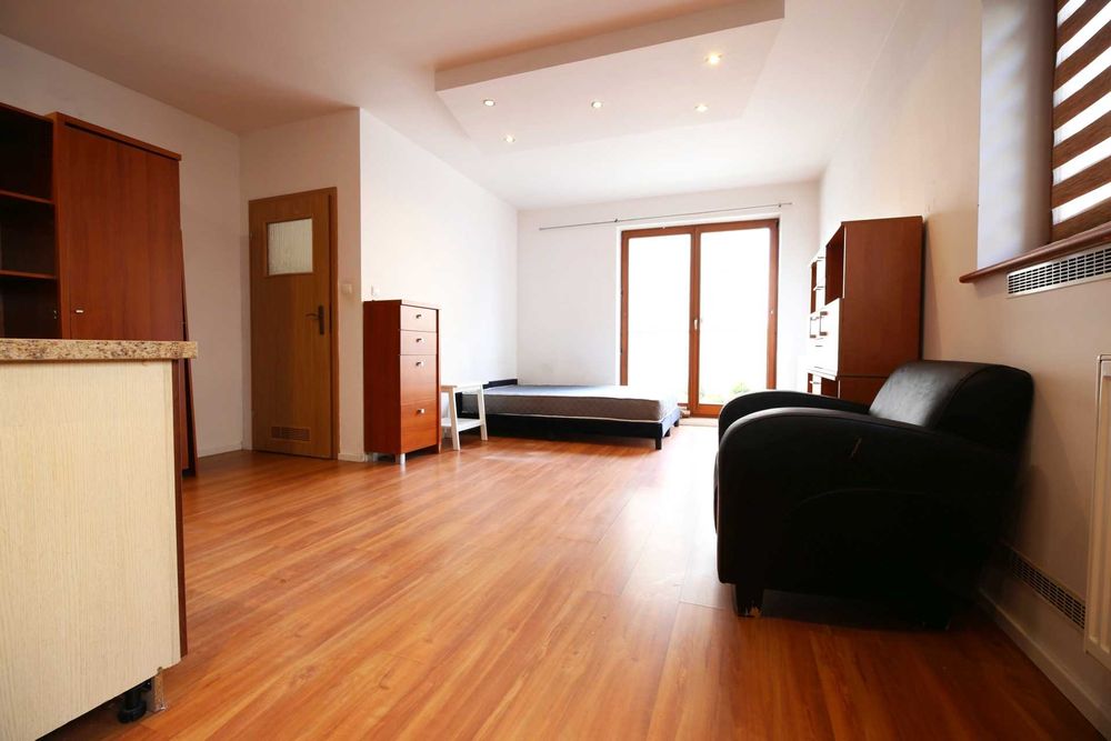 ** HIT MOZARTA 36m2 Całość ok 2300zł PARKING MPEC Odświeżone **