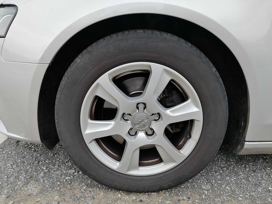 Jantes 16 polegadas Audi (sem pneus).