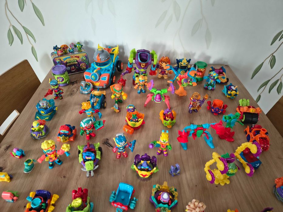 Figurki Super zings + 10 gazetek gratis Kraków Bieżanów-Prokocim