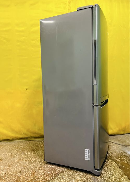 Двухкамерный холодильник Samsung 80см,NoFrost