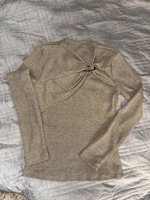 Жіноча нова кофтинка