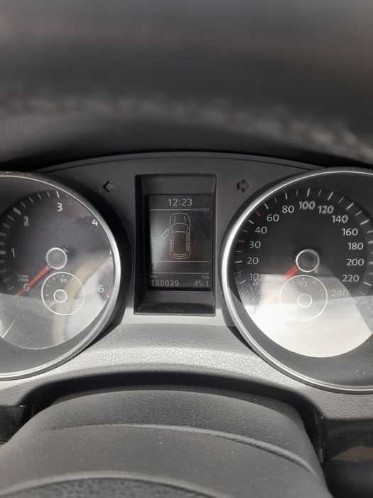 W Golf VI 2.0 TDI  180000 km