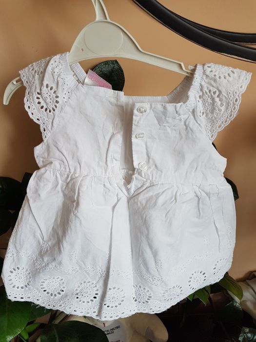 Sukienka dla niemowlaka 74