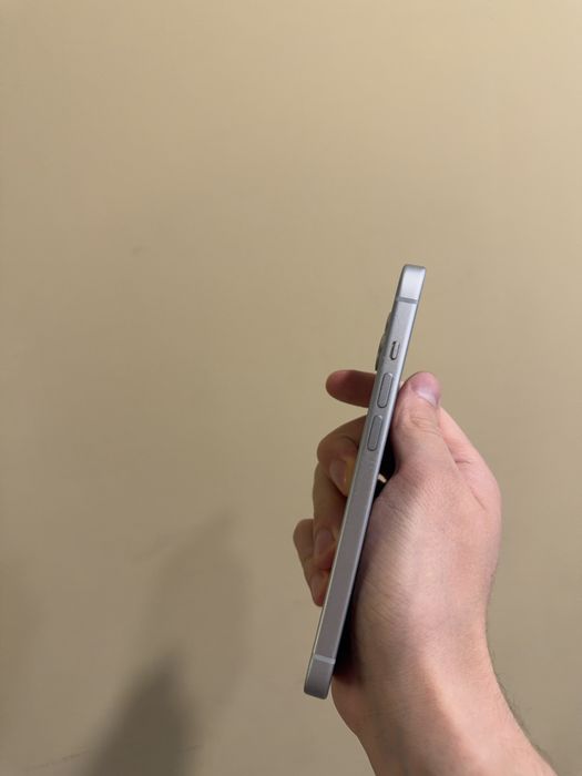 Б/у Iphone 15 128 Blue гарний стан