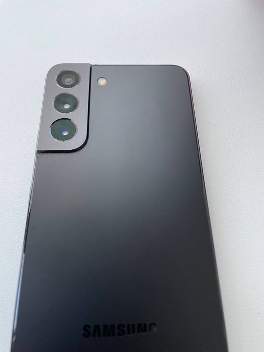 Samsung S22 8/128