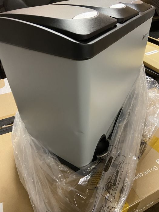 Kosz na śmieci stal nierdzewna Songmics 30l biały,cichy domyk