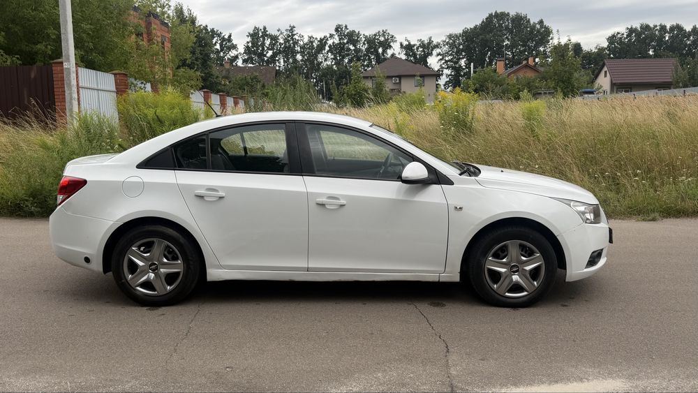 Шевроле Круз 1.8 gaz4 avtomat