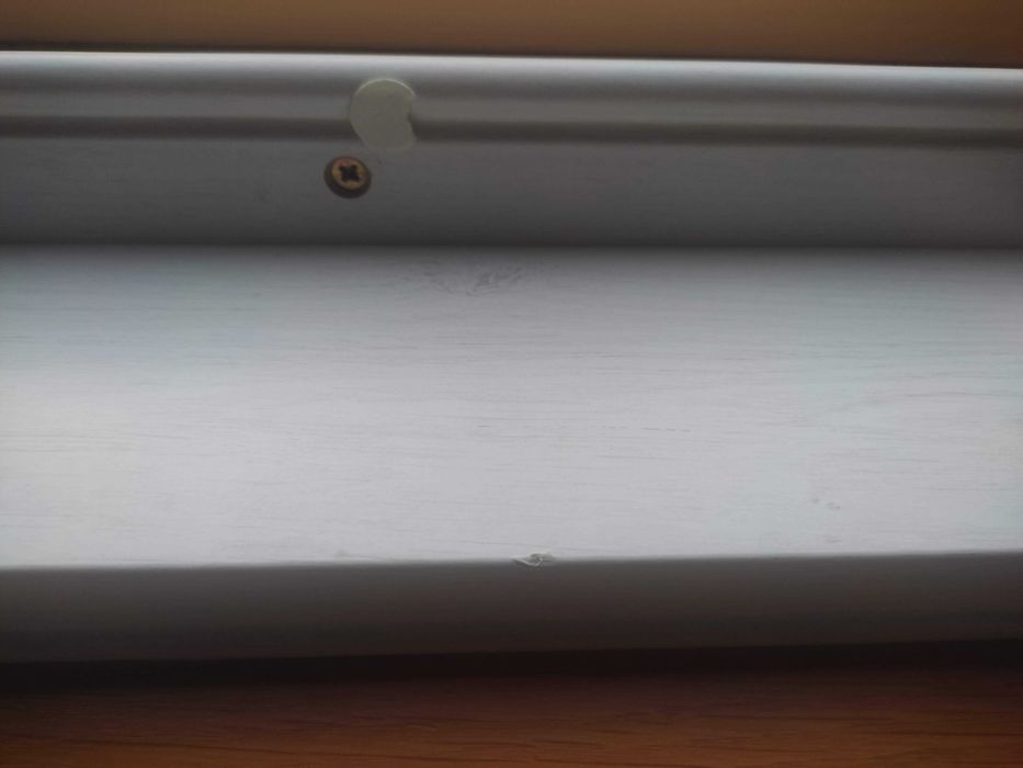 Prateleira branca para molduras ikea
