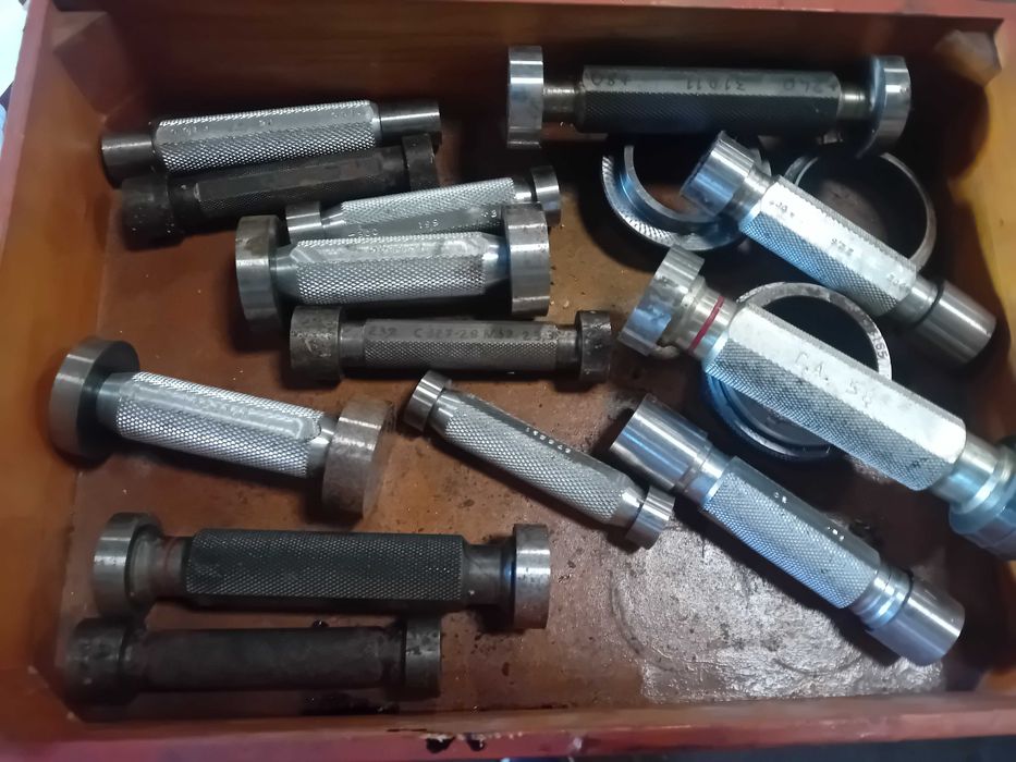 Conjunto de 164 calibres  de boa qualidade.