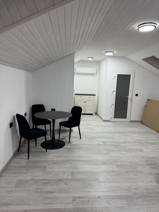 Здається квартира студія