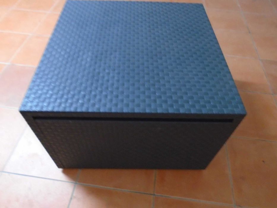 Não temos MbwayMesa Ratan de exterior. stock de encerramento de loja