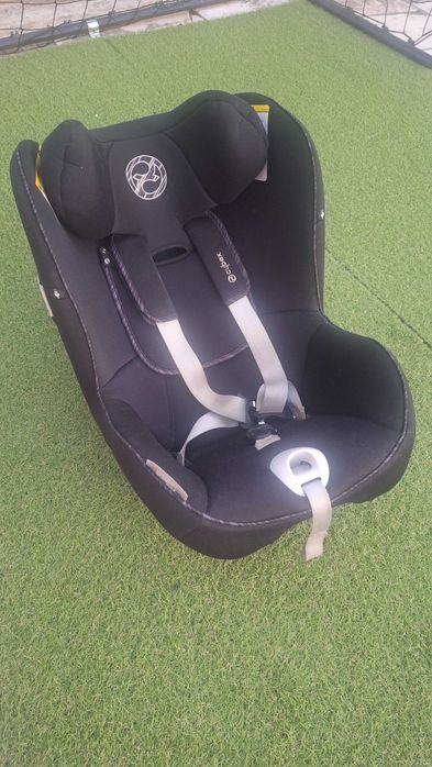 Cadeira Auto Cybex Sirona M2 c/ Isofix -0-4 anos (vira nos 2 sentidos)