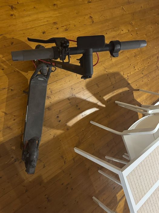 Trotinete  navee v401 pro