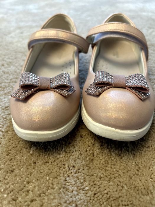 Sandały dla dziewczynki, baleriny na rzep, różowe rozm. 33