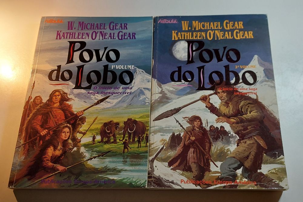 Povo do Lobo (1° e 2° Volumes - Publicações Europa-América)