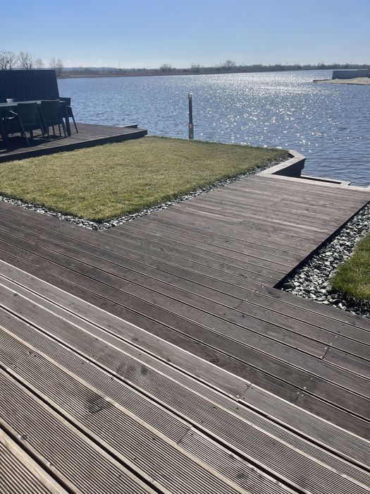 Будиночки біля води Київ Осокорки(домики у воды ЧАН)подобово посуточно