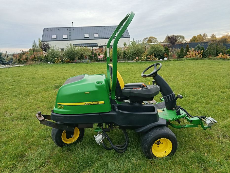 John Deere 2500B