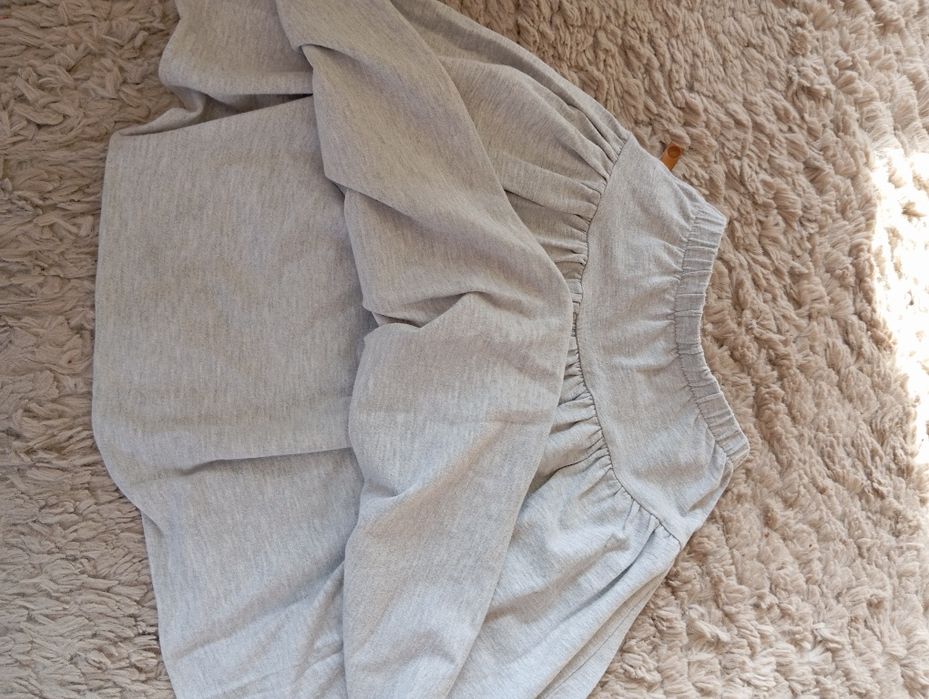 Szara spódniczka MIDI na 3-5 lat