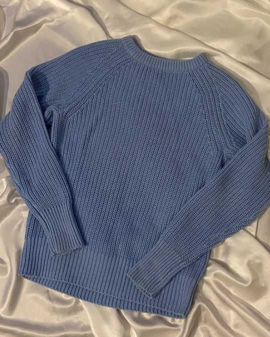 ciepły niebieski sweter H&M logg zimowy świąteczny