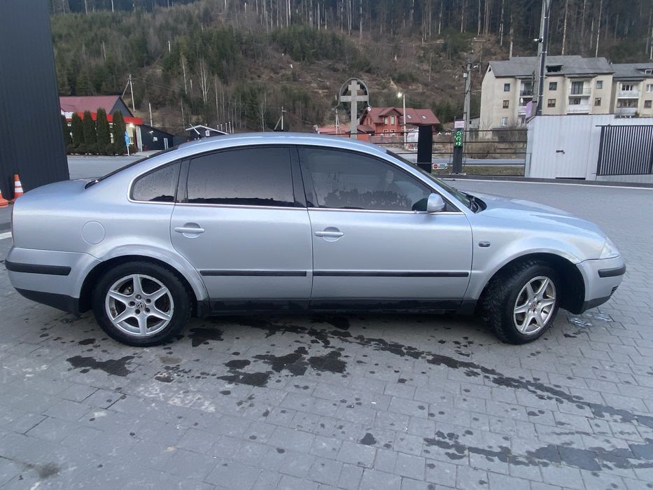 Автомобіль Фольксваген пасат б5+