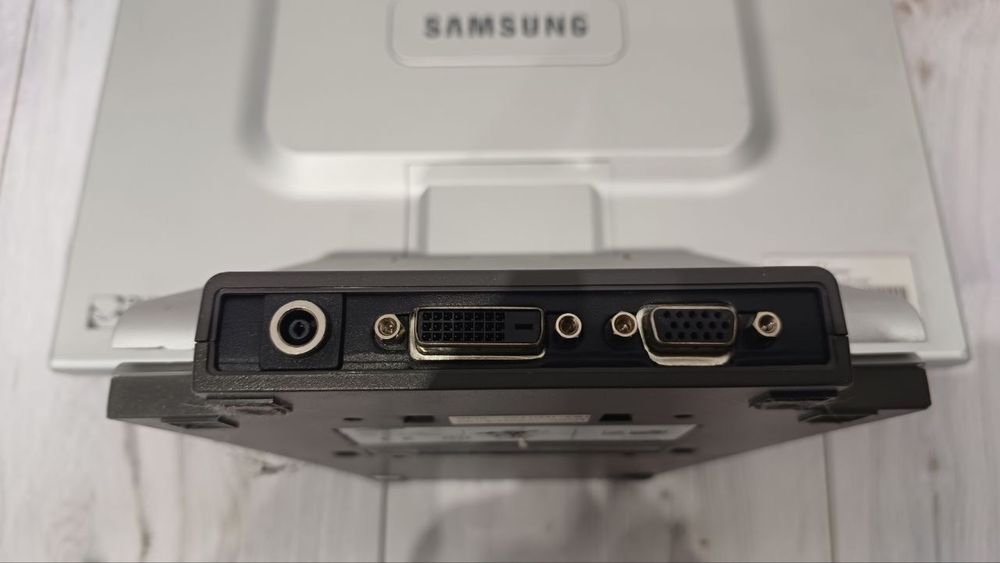 Монитор Samsung 172x, 17 дюймов