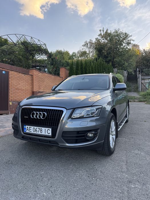 Audi Q5 2012 2л дизель Quattro