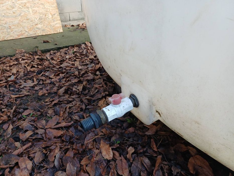 Бочка для води об'ємом 5 м³