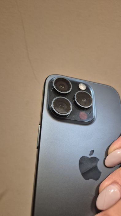 Apple iPhone 15 Pro 128GB Azul Titanium