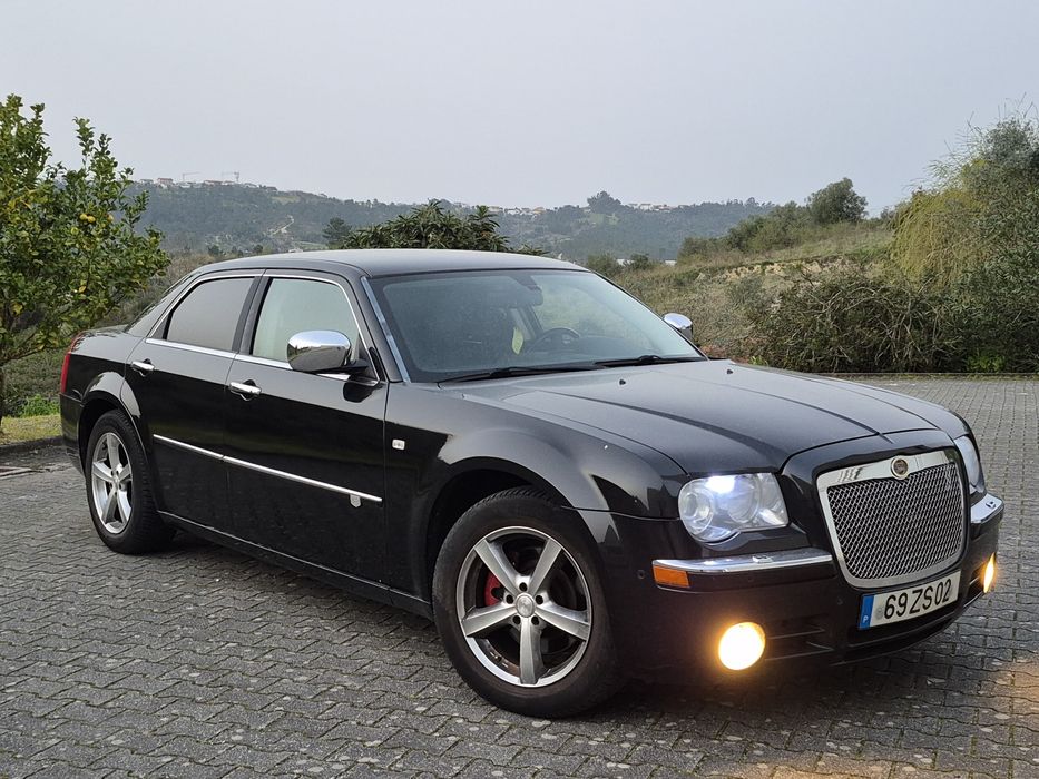 Chrisler C300 CDI Motorização Mercedes-Benz