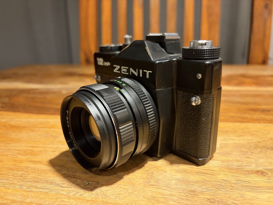 Aparat analog Zenit 12XP + Helios-44M-4 58mm f/2 | komplet | wysyłka