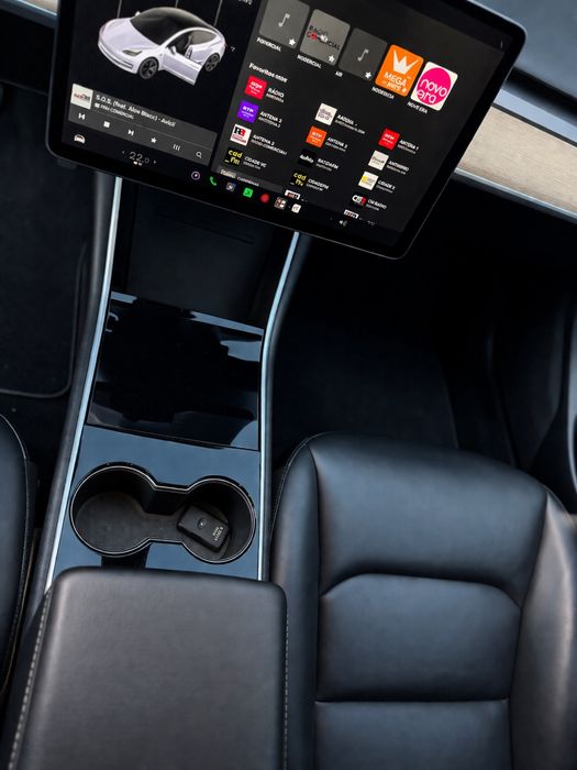 Tesla model 3 standard range RWD