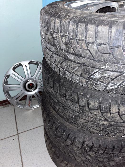 Продам комплект зимових коліс 185/65 R15