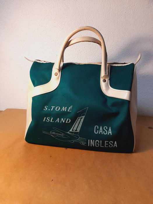Duas Malas de hospedeira - Casa Inglesa - São Tomé e Príncipe