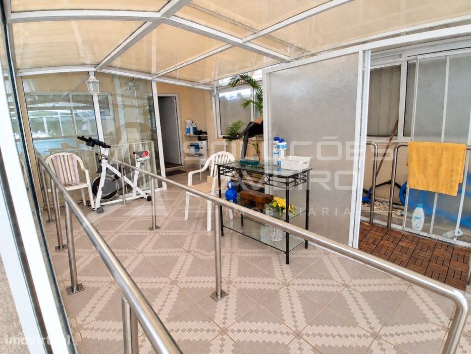 Moradia T4+1 | Piscina Coberta | Ginásio | Dois Lotes Urbanos | Cen...