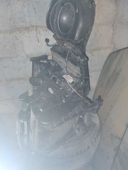 Продам корпус пічки Opel Astra